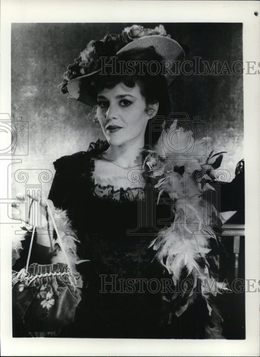 1984 Unknown Performer in Costume - Historic Images