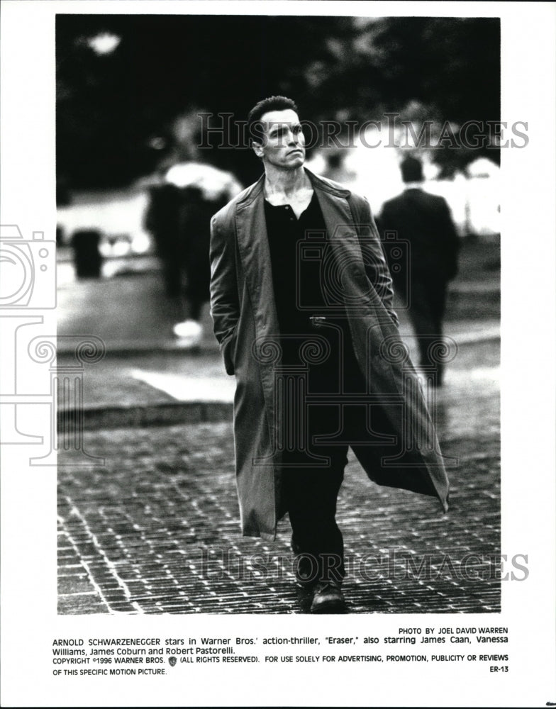 1996 Press Photo Arnold Schwarzenegger in Eraser - cvp42089 - Historic Images