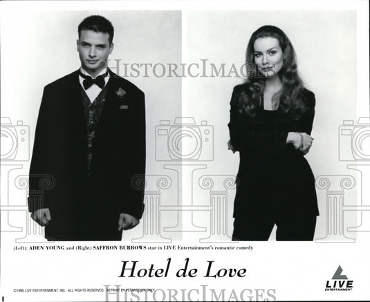 1996 Press Photo Aden Young Saffron Burrows star in Hotel de Love - cvp42196 - Historic Images