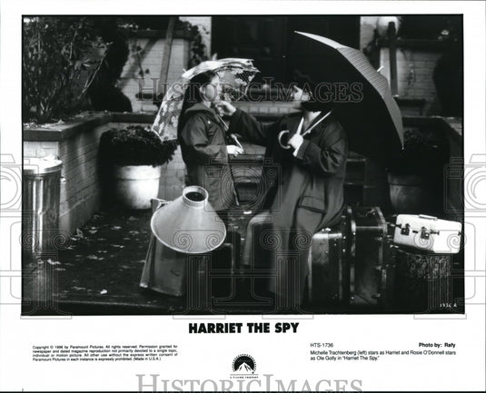1996, Michelle Trachtenberg Rosie O'Donnell in Harriet the Spy - Historic Images