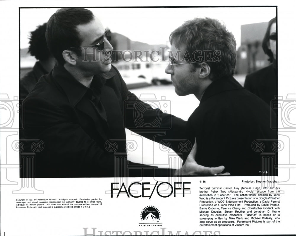 1997, Nicolas Cage and Allesandro Nivola star in Face/Off - cvp42927 - Historic Images