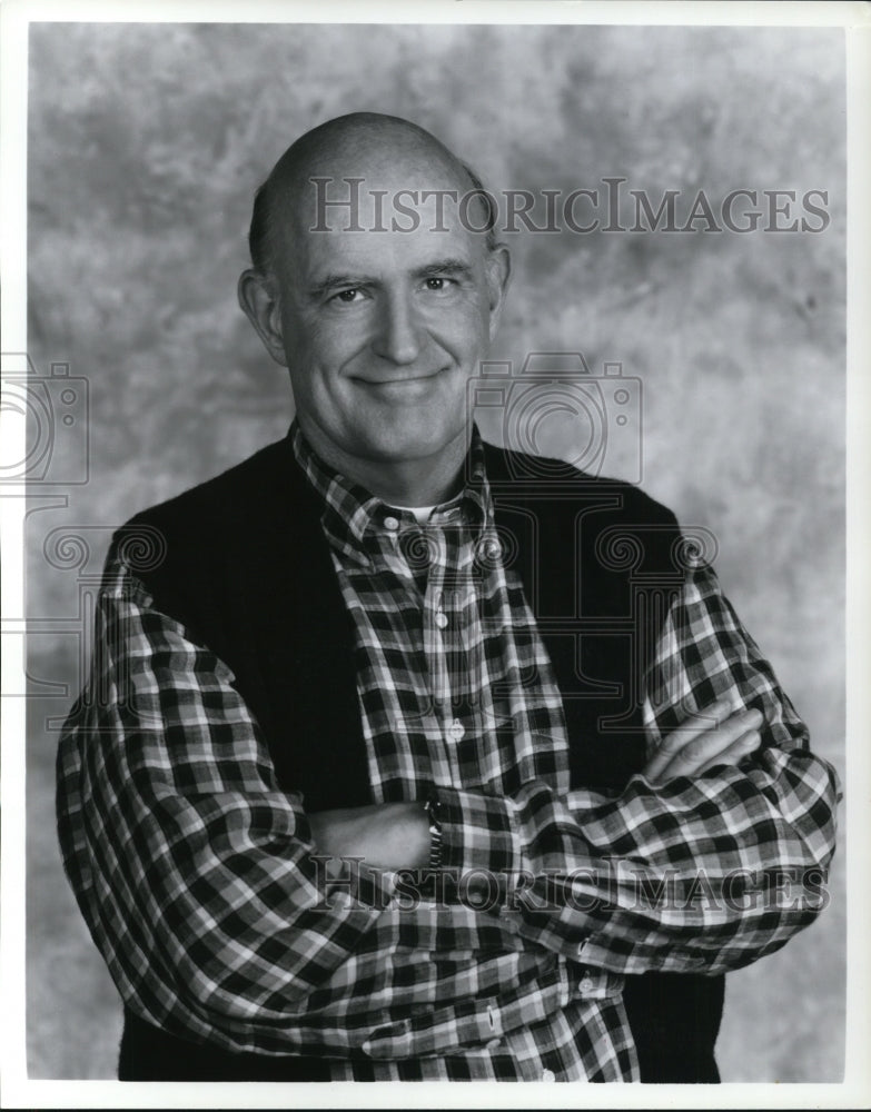 1996 Peter Boyle in Everybody Loves Raymon - Historic Images