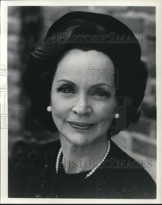1984 Beatrice Straight in Robert Kennedy and His Times  - Historic Images