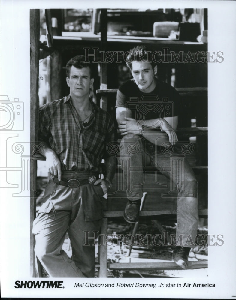 1991, Mel Gibson Robert Downey Jr Air America - cvp44506 - Historic Images