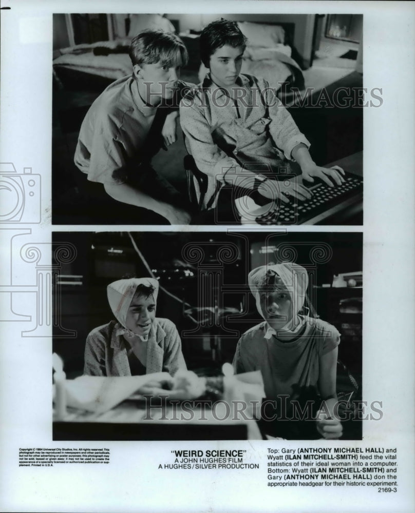1985 Press Photo Anthony Michael Hall and Ilan Mitchell-Smith in Weird Science-Historic Images