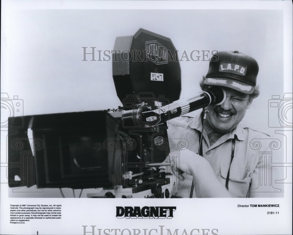 1997 Press Photo Director Tom Mankiewicz of Dragnet - Historic Images