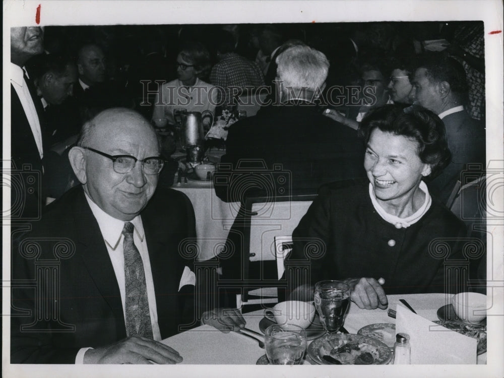 1967 Press Photo John W Reavis Mrs Kent H Smith Dinner Honoring Keith Glennan - Historic Images