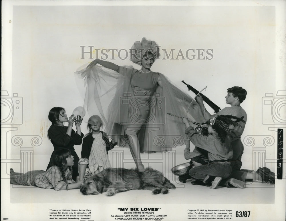 1963 Press Photo Debbie Reynolds in &quot;My Six Loves&quot; - cvp46536-Historic Images