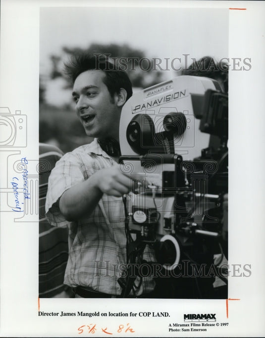 1997 James Mangold director on location for Copland movie film - Historic Images