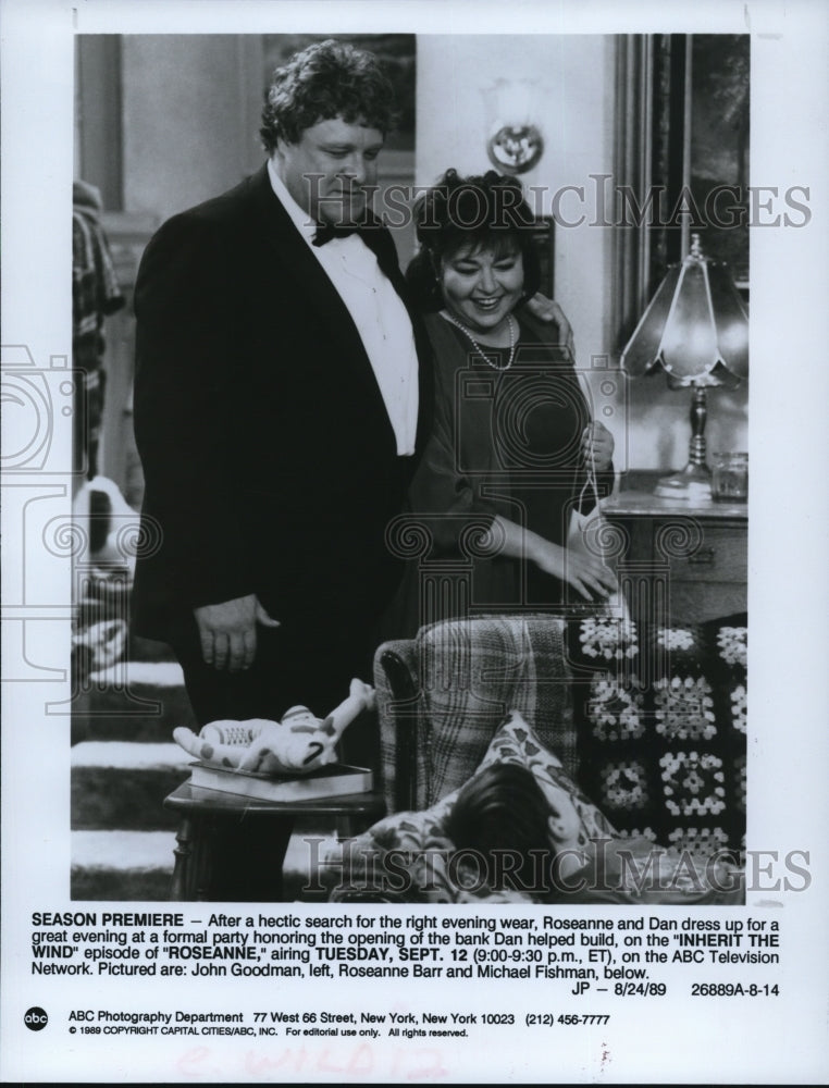 1989 Roseanne Barr and John Goodman on Roseanne - Historic Images