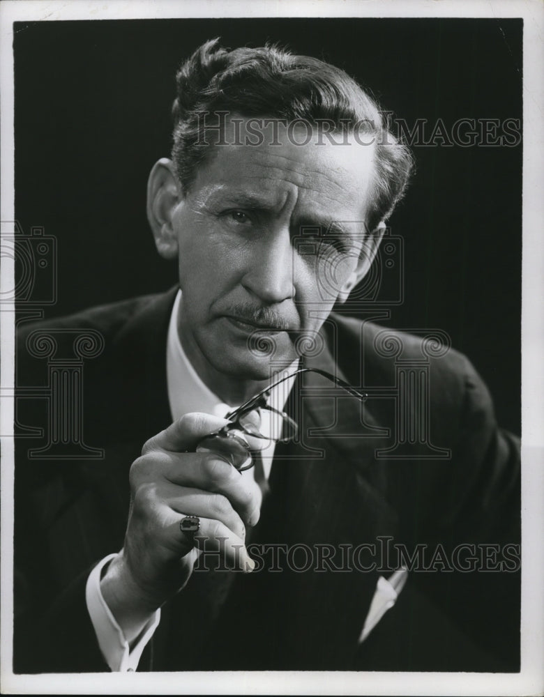 1951 Press Photo Philip Clarke stars in Mr. Keen Tracer of Lost Persons-Historic Images