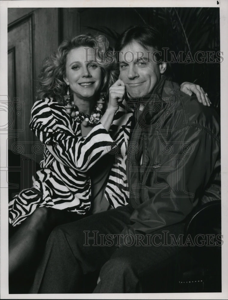 1989 Blyth Danner and Stephen Collins star in Nick & Hillary TV show - Historic Images