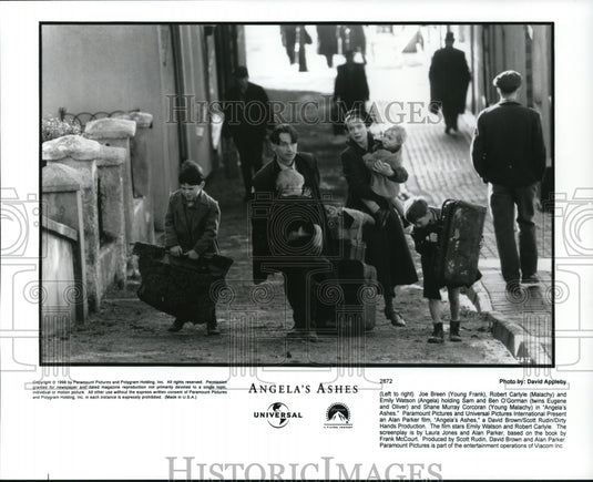 1999 Press Photo Joe Breen, Robert Carlyle & Emily Watson in Angela's Ashes - Historic Images