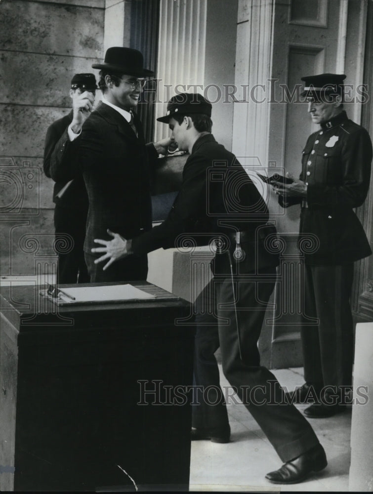 1969 Press Photo Burt Reynolds stars in title role in Sam Whiskey - cvp48351-Historic Images