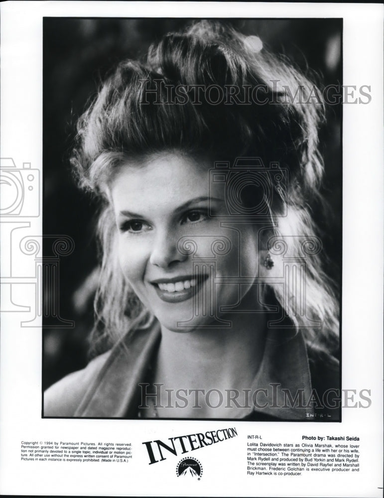 1995 Lolita Davidovich stars as Olivia Marshak in Intersection - Historic Images