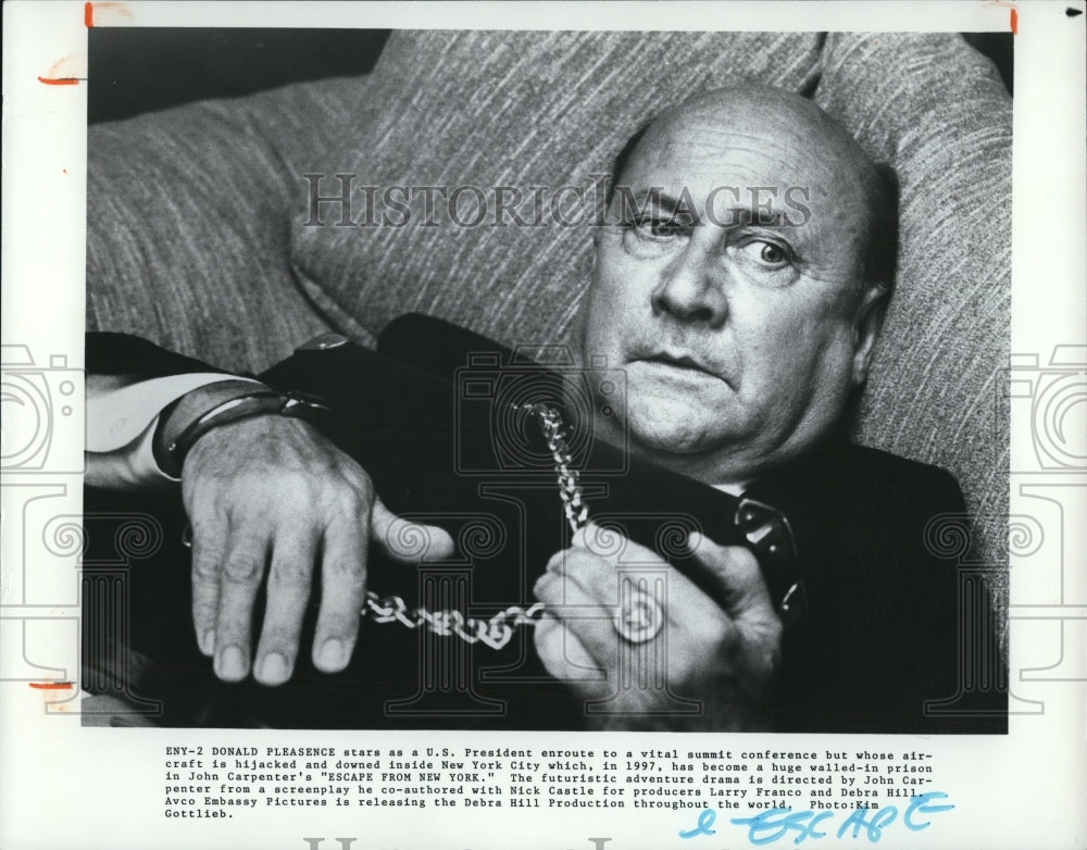 1981 Donald Pleasence stars in Escape from New York  - Historic Images