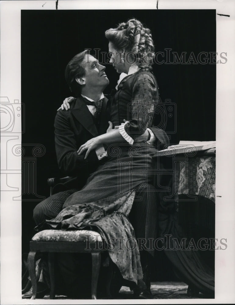 Undated Press Photo Randy Danson &amp; Mark Metcalf in A Doll&#39;s House - cvp49105- Historic Images