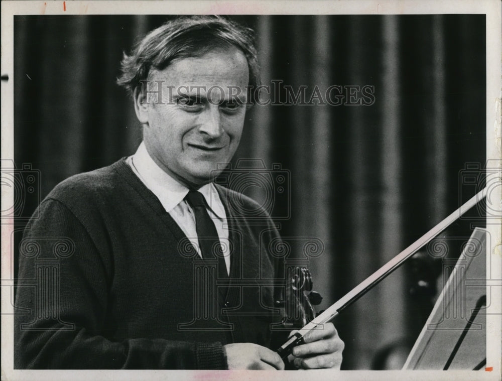 1968 Press Photo Violinist Yehudi Menuhin - cvp49579 - Historic Images