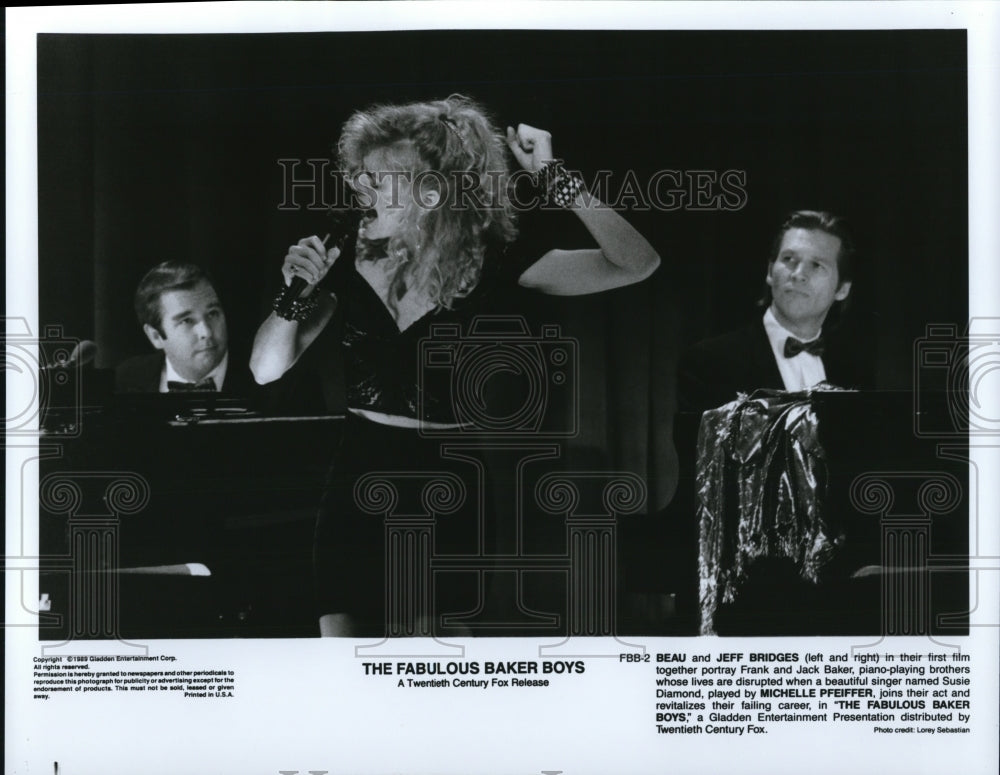1989, Beau Bridges Michelle Pfeiffer in The Fabulous Baker Boys - Historic Images