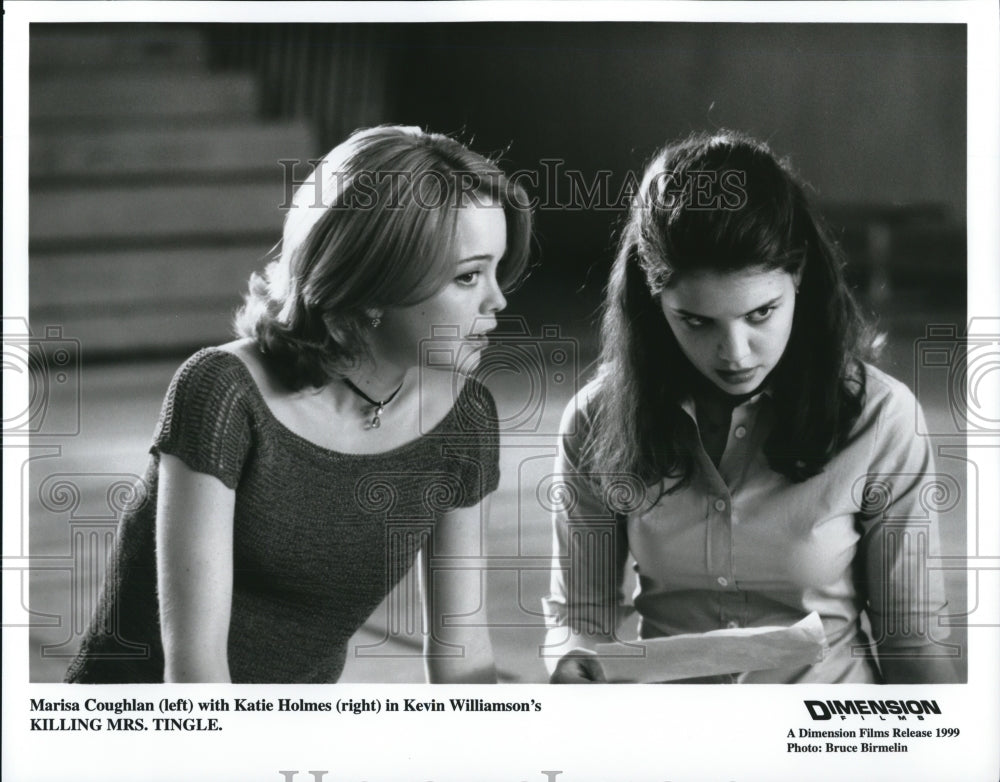 1999 Press Photo Marisa Coughlin Katie Holmes Killing Mrs Tingle - cvp49895 - Historic Images