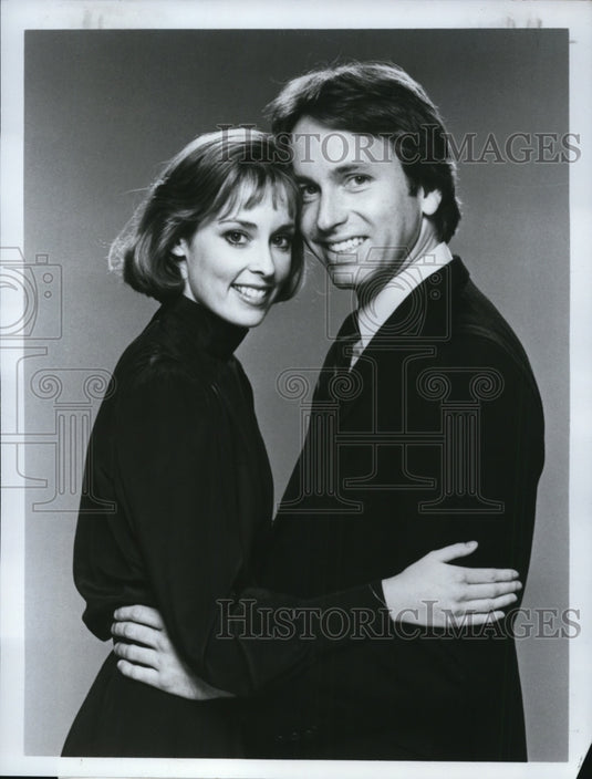 1984 Mary Cadorette and John Ritter star in Three's a Crowd - Historic Images
