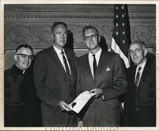 1964 Press Photo Fr Vincent Haas Rev B Bruce Whiteheure Mayor Ralph Locher-Historic Images