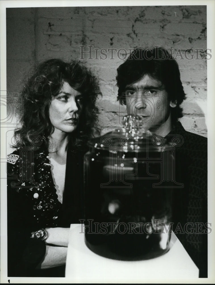 1986 Press Photo Griffin Dunne, Fiona Lewis in Alfred Hitchcock Presents - Historic Images