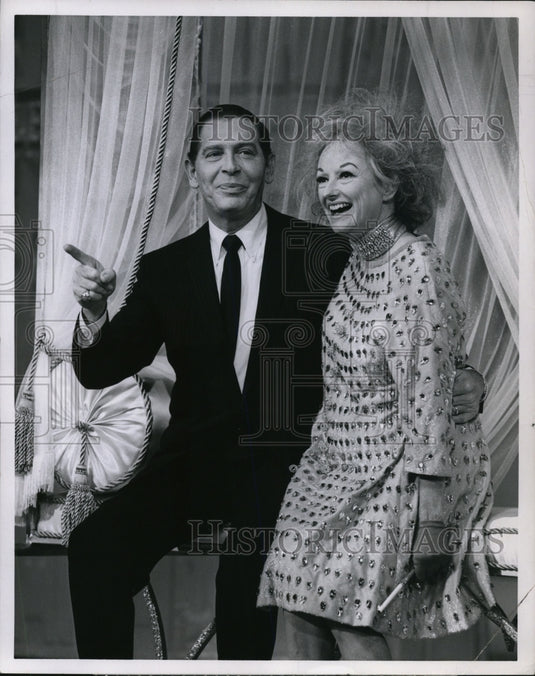 Press Photo Milton Berle & Phyllis Diller The Milton Berle SHow - cvp53851- Historic Images
