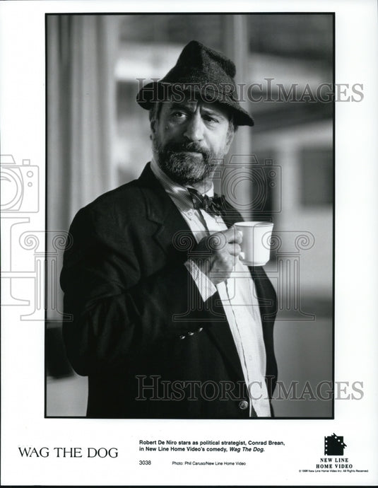 2000 Press Photo Robert De Niro stars as Conrad Brean in Wag the Dog - cvp54056 - Historic Images