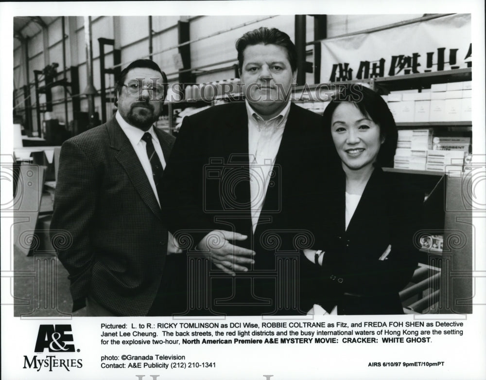 1997, Ricky Tomlison Robbie Coltrane "Cracker:White Ghost" - Historic Images