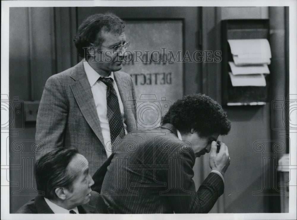 1982 Press Photo Steve Landsberg & Ron Glass in Barney Miller - cvp54279- Historic Images