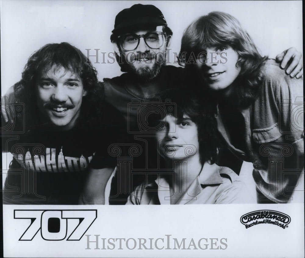 1983 Press Photo Music Group 707 - cvp54312 - Historic Images