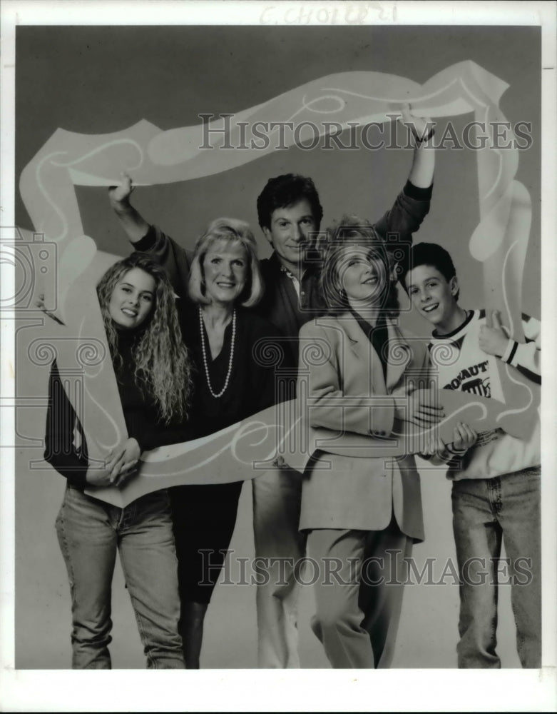 1992 TV Program Home Fries cast - Historic Images