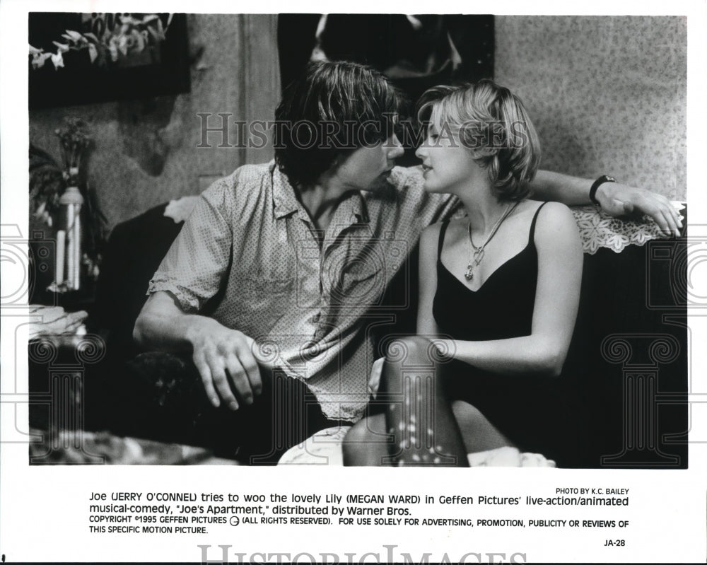 1996, Jerry O'Connell & Megan Ward in Joe's Apartment - cvp57286 - Historic Images