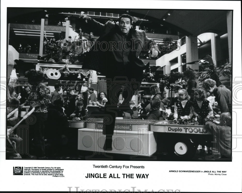 1996 Movie Jingle All the Way - Historic Images