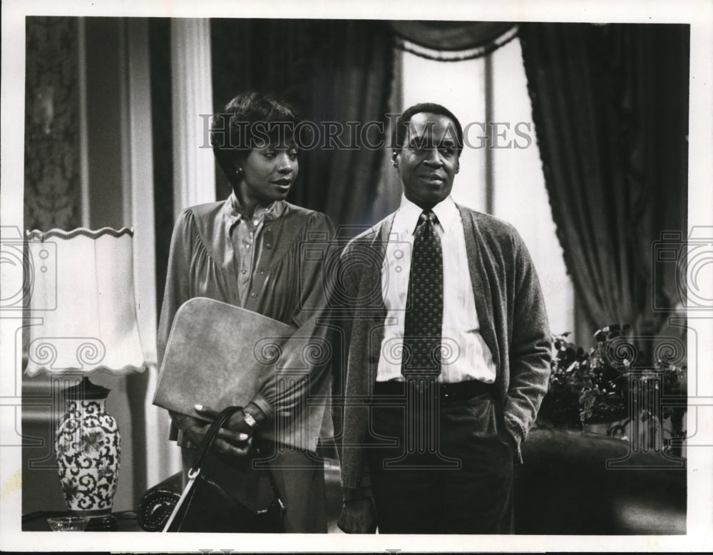 1980, Beverly Todd & Robert Guillaume in Benson - cvp57535 - Historic Images