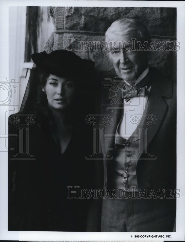 1986 Press Photo Lesley Anne Down &amp; James Stewart in North &amp; South Book II-Historic Images