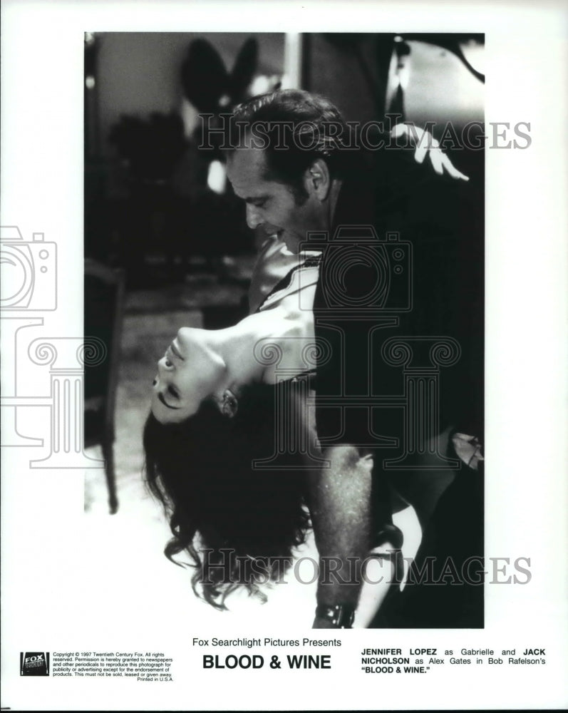 1997 Press Photo Jennifer Lopez &amp; Jack Nicholson in Blood &amp; Wine - cvp59335- Historic Images