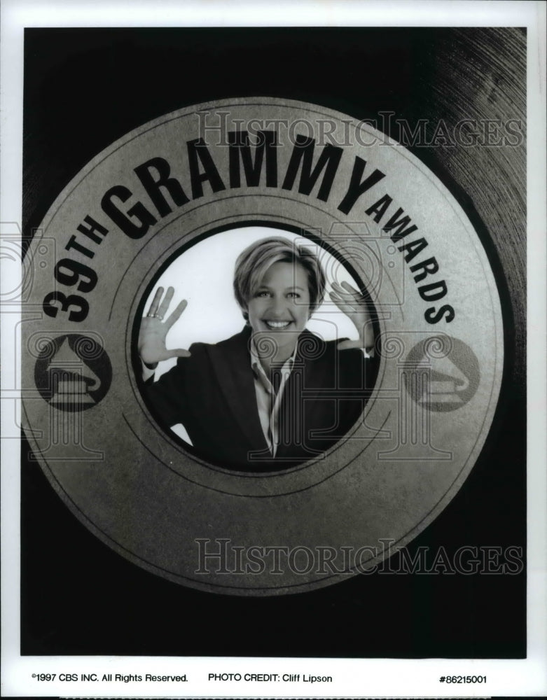 1997 Press Photo Ellen DeGeneres host of The 39th Annual Grammy Awards - Historic Images