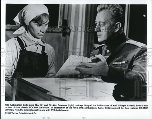 1995 Press Photo Rita Tushingham and Sir Alec Guinness in Doctor Zhivago - Historic Images