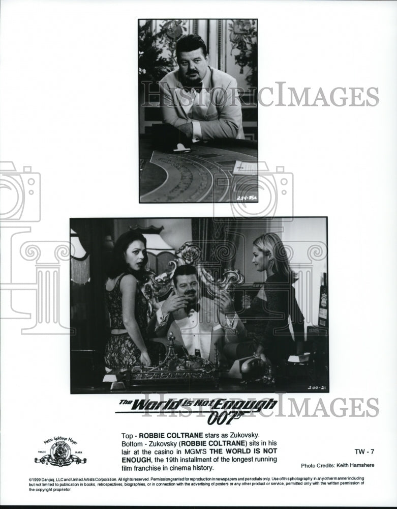 1999, Robbie Coltrane as Zukovsky in The World is not Enough - Historic Images