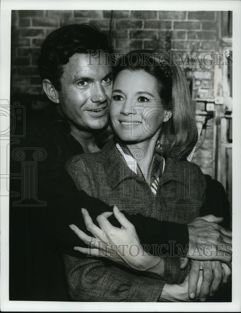 1968 Press Photo Cliff Robertson and Angie Dickinson - cvp61568 - Historic Images