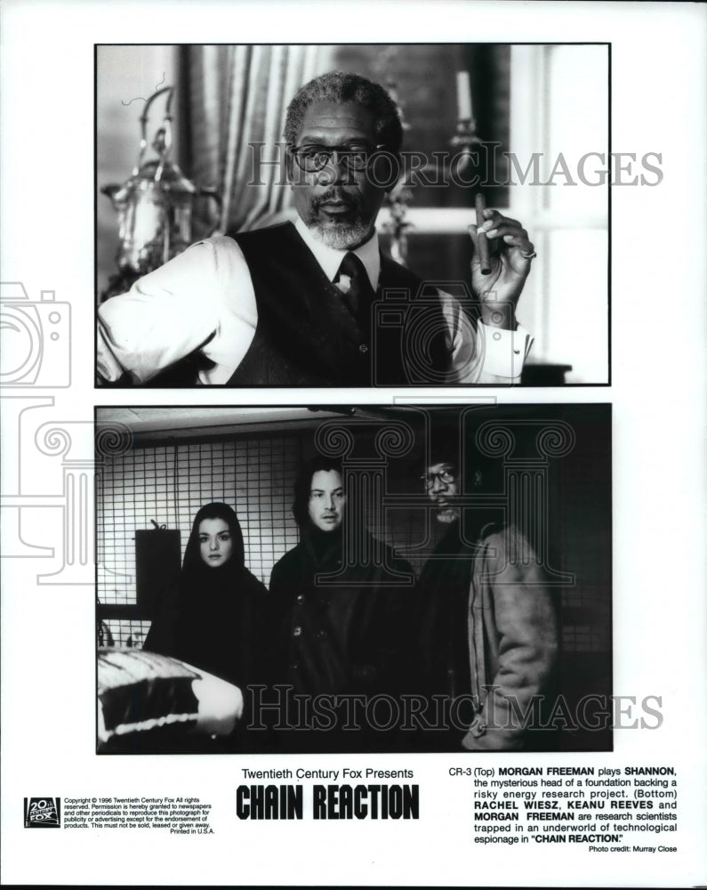 1996, Morgan Freeman Rachel Weisz and Keanu Reeves in Chain Reaction - Historic Images