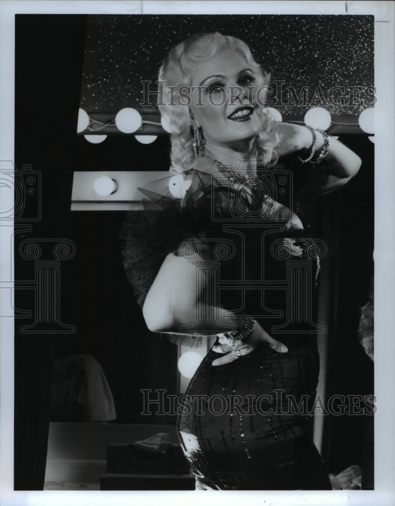 1984, Ann Jillian in Mae West - cvp62604 - Historic Images