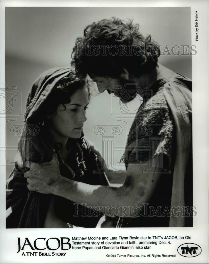 1994, Matthew Modine and Lara Flynn Boyle in Jacob TNT Bible Story - Historic Images