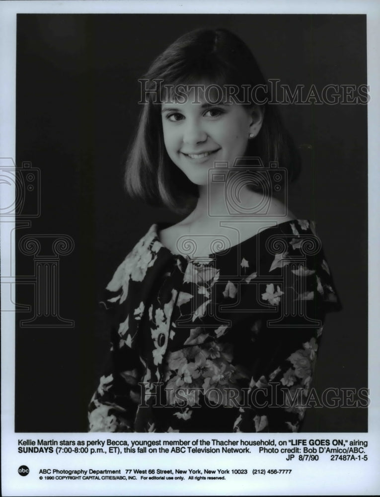 1990, Kellie Martin in Life Goes On - cvp63255 - Historic Images