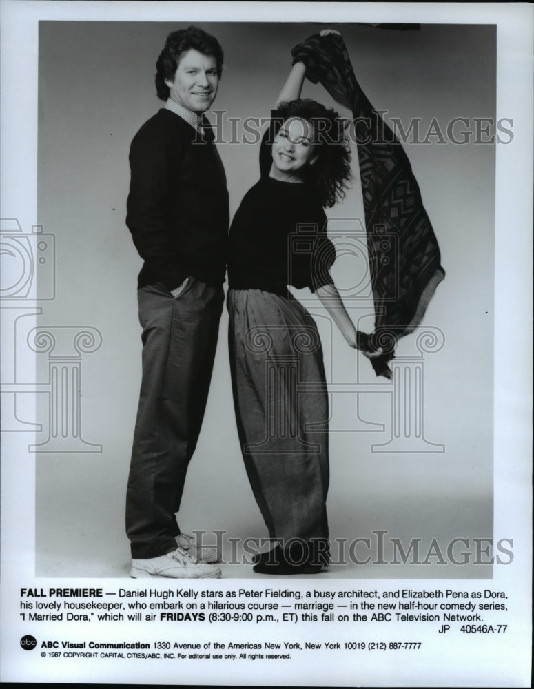 1987, Daniel Hugh Kelly and Elizabeth Pena in I Married Dora - Historic Images
