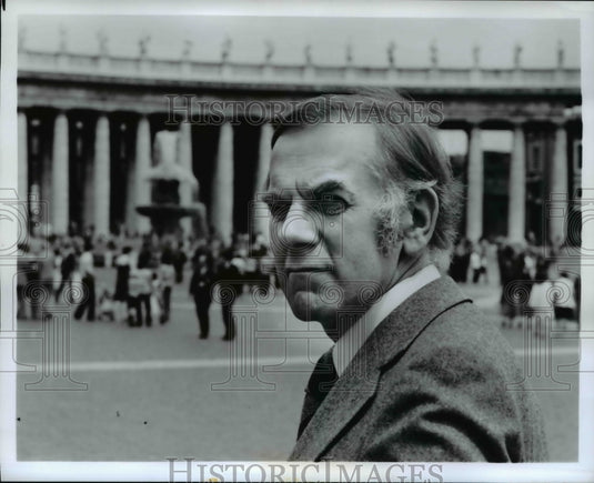 Press Photo Ronald Eyre, narrator of The Long Search - cvp63626 - Historic Images