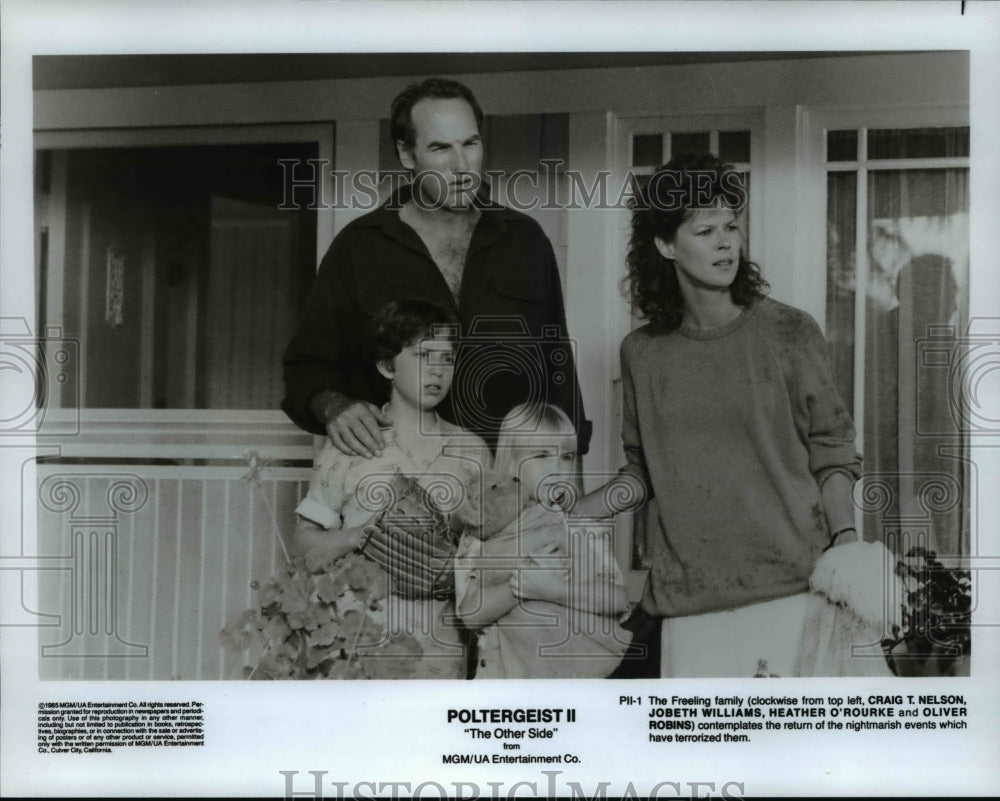 1985, Craig T. Nelson Jobeth Williams Heather O'Rourke Oliver Robins - Historic Images