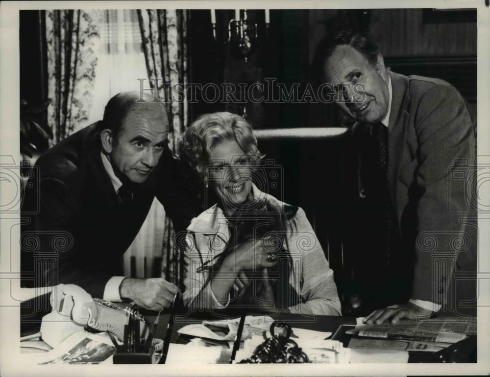 1977 Press Photo Edward Asner, Nancy Marchand, Mason Adams in Lou Grant-Historic Images